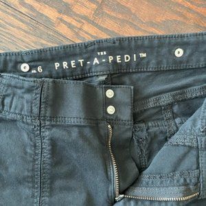 WHITE HOUSE BLACK MARKET PRET-A-PEDI  SIZE 6  BLACK